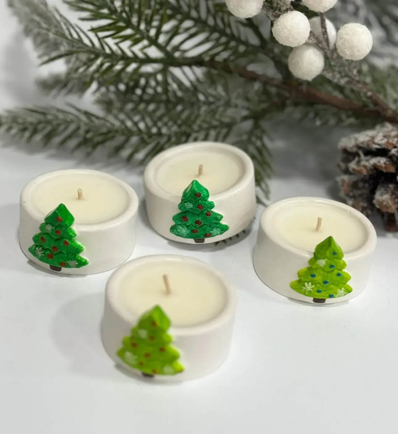 CANDLES IN UA Новорічна чайна свічка "ЯЛИНКА" 15г